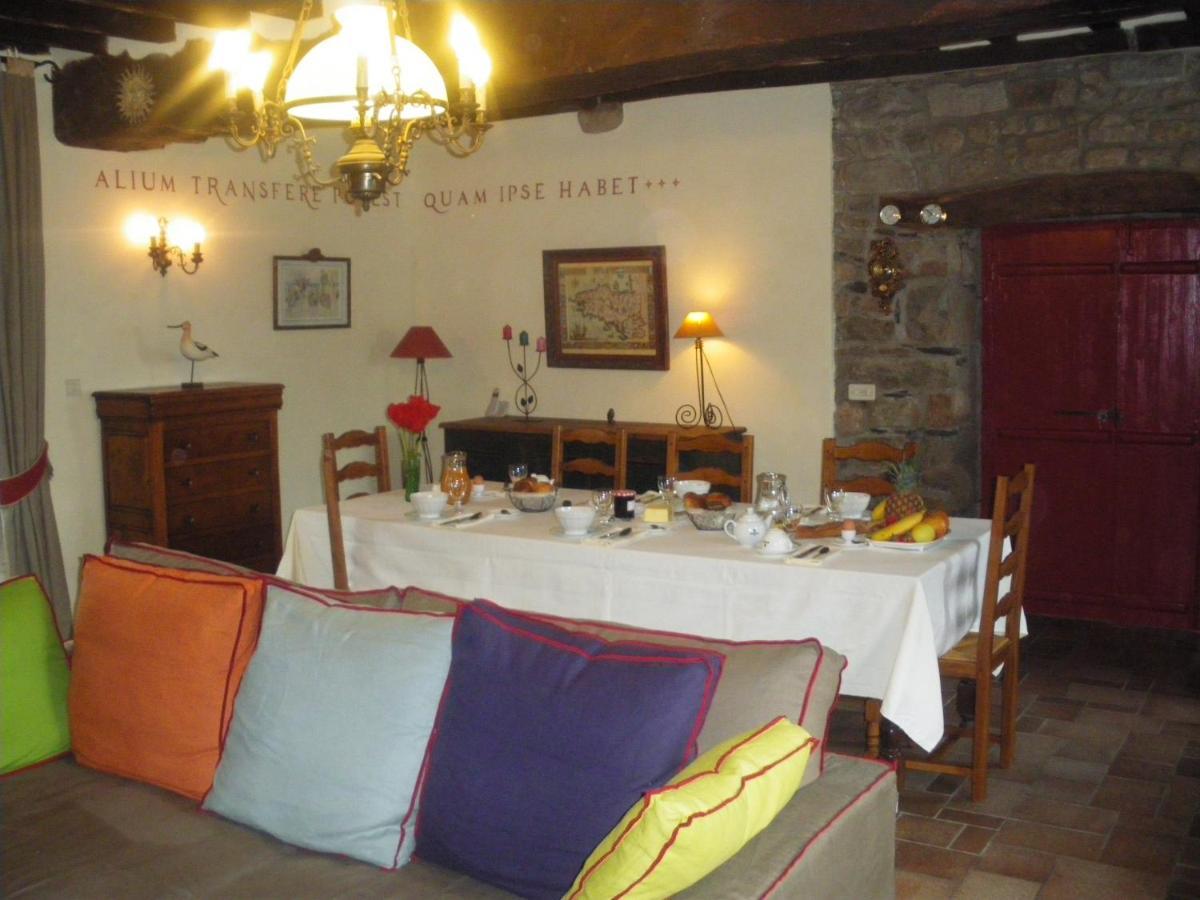 Manoir De La Ville Marie Hirel Екстер'єр фото